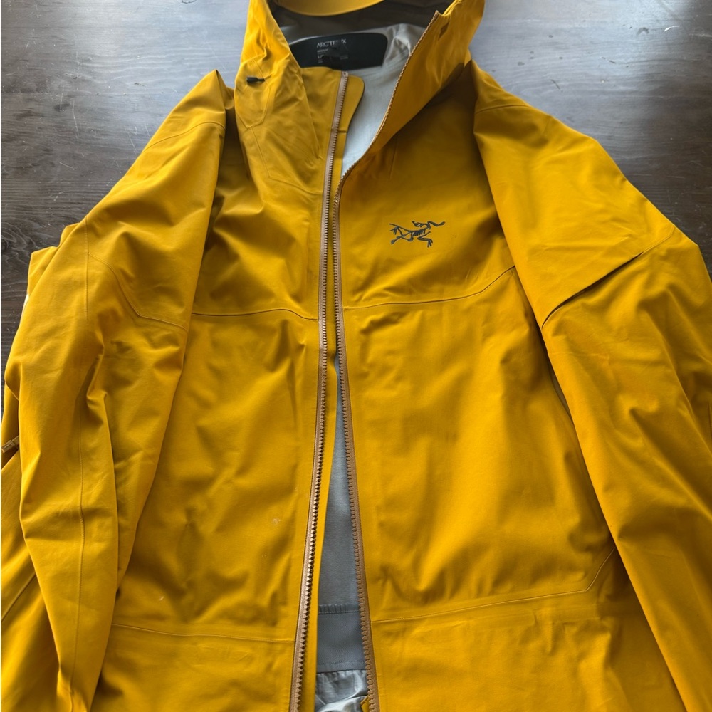 Arc'teryx Mens Sabre Jacket in Large